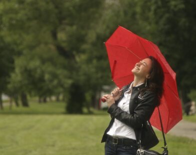 How To Romanticize Your Life This Monsoon