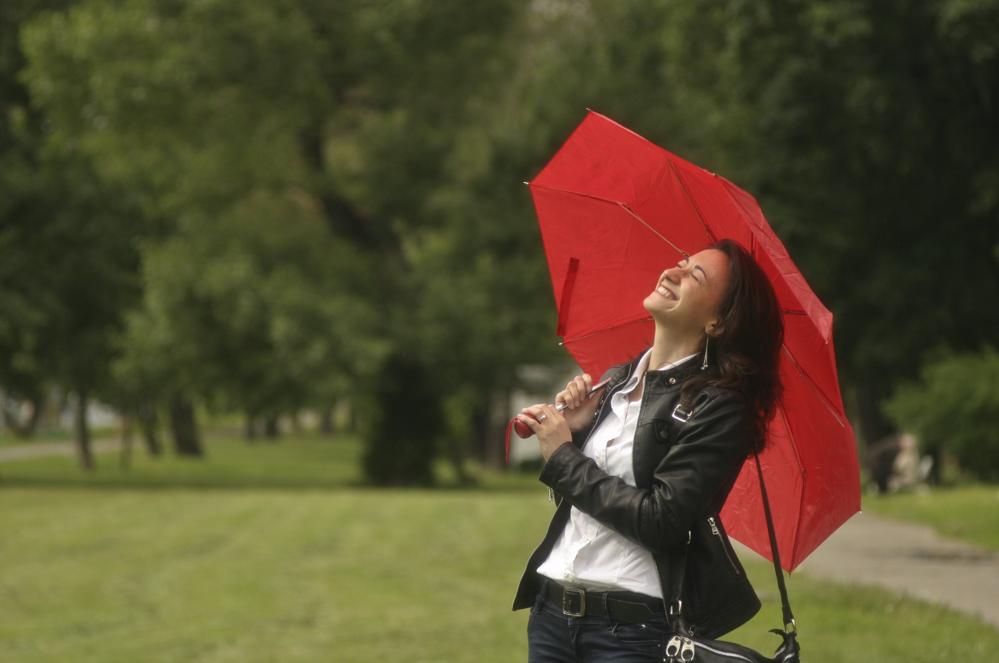 How To Romanticize Your Life This Monsoon