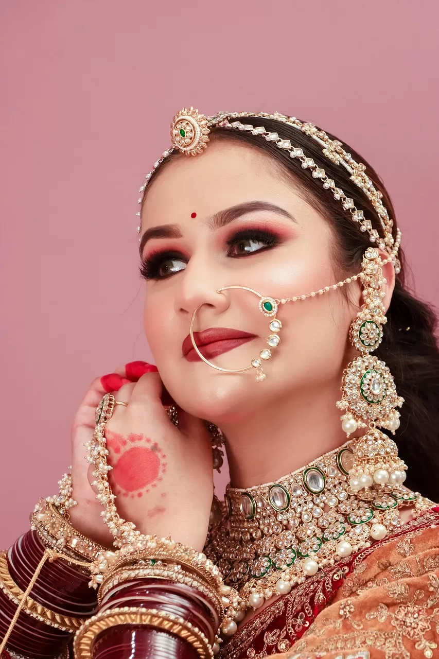 Navratri 2025 Special: What Are The Ayurvedic Secrets Behind 16 Shringar?